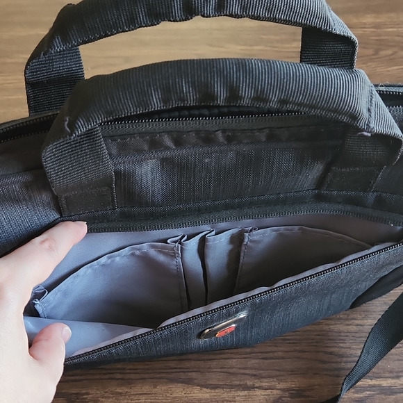 Laptop Case - Picture 4 of 9